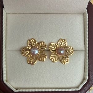 Elegant Gold and Pearl Flower Earrings